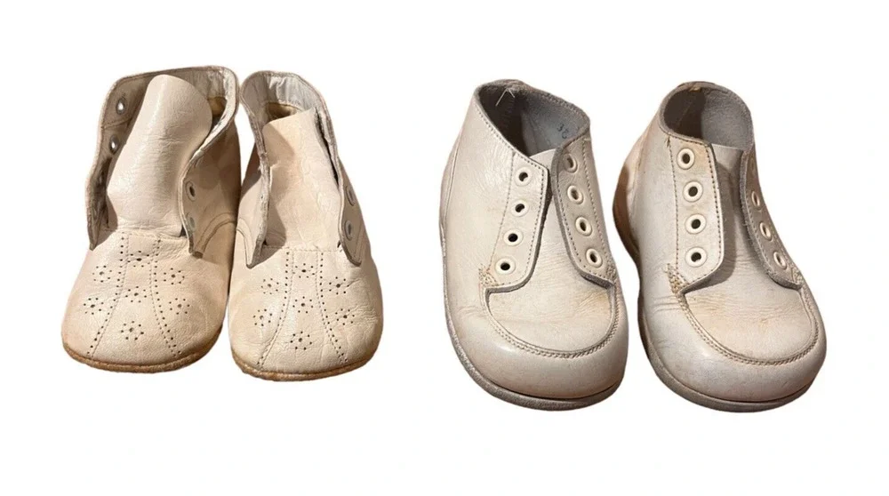 Two pairs vintage baby shoes Buntees Leather and flowers on toes White